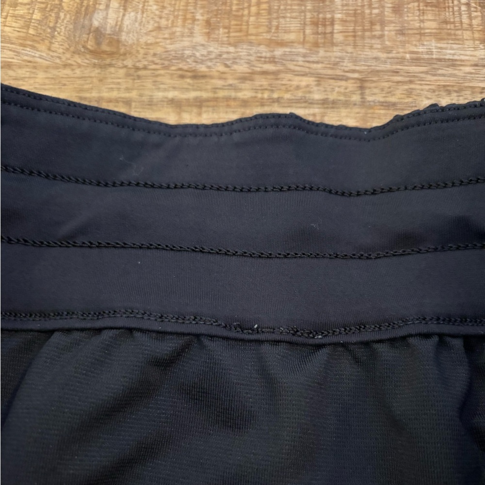Lululemon Tracker Shorts 4” - Picture 3 of 6